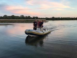 Toruń: Ludzie Krzysztofa Rutkowskiego szukali ciała zaginionego Remigiusza Baczyńskiego w Wiśle. Agenci sprawdzą kolejne miejsca