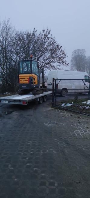 [VIDEO] Rutkowski: Skradziona Minikoparka VOLVO EC18C może być za granicą. Rozpoczynamy poszukiwania na terenie Unii Europejskiej