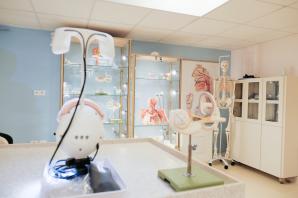 [VIDEO] Szef MEiN: Światowe Centrum Słuchu to nasza duma, nasza perła. Współpracuje z ośrodkami krajowymi i zagranicznymi - na Białorusi, Ukrainie, Kazachstanie, Kirgistanie, Senegalu