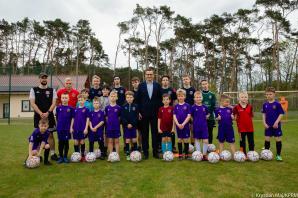 [VIDEO] Premier Mateusz Morawiecki: Stawiamy na zrównoważony rozwój gospodarczy w całaym kraju