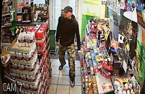 Sąd Rejonowy w Świnoujściu uznał racje Patriot24.net i Biura Rutkowski. Nie zgodził się wczoraj na umorzenie przez prokuraturę i policję w Świnoujściu sprawy 2-krotnego ataku na nasz wóz telewizyjny z użyciem noża!