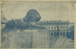 Konserwacja kamiennych rzeźb lwów przed dziedzińcem Pałacu Prezydenckiego