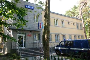 [VIDEO] RUTKOWSKI W AKCJI: Pobicie młodego człowieka w Jastarni. Poszkodowany w szpitalu. Sprawca nagrany, są dowody. Przerażający brak reakcji policji z Juraty!