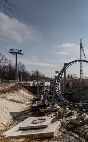 [VIDEO] Śląskie: Rollercoaster na finiszu. Tor rollercoastera będzie miał długość 908 m z 4 inwersjami na trasie, a maksymalna prędkość, jaką osiągnie wagonik, to aż 95 km/h