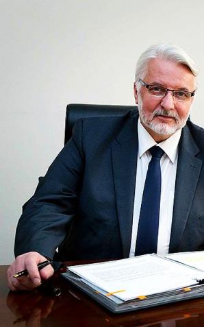 Minister Witold Waszczykowski dla Le Figaro: Przyjmowanie migrantów musi leżeć w kompetencjach państw