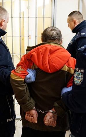 Areszt za atak z nożem na policjanta