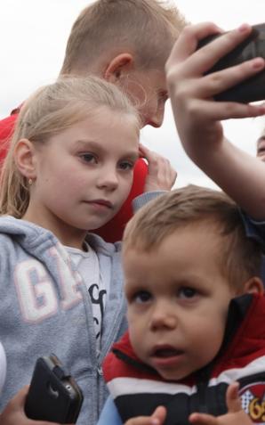 [VIDEO] Premier Mateusz Morawiecki na spotkaniu z mieszkańcami w Nowej Sarzynie