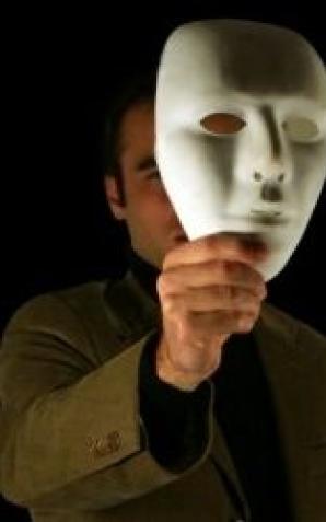 Nie daj się oszukać. Uważaj z kim nawiązujesz internetowe znajomości