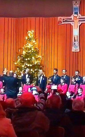 [VIDEO] Poznańskie Słowiki z koncertem Kolęd w warszawskiej Świątyni Opatrzności Bożej