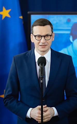 [VIDEO] Rząd przeznaczy ponad 500 mln zł na dofinansowanie do komputerów i internetu w gminach popegeerowskich