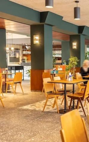 Integracja uchodźców i osób społecznie wykluczonych - wiedeński Magdas Hotel daje przykład, jak to robić