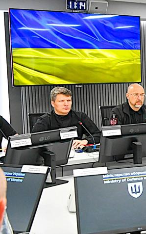 Szef MON w Kijowie: Polska i Ukraina podpisały trzy porozumienia o współpracy dronowej i zbrojeniowej