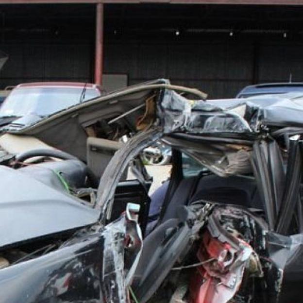 Pozbawili wolności, pobili i zabrali samochód, którym jeden z podejrzewanych miał wypadek komunikacyjny