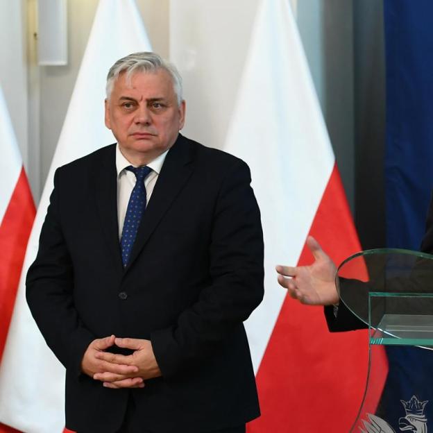 Minister Sprawiedliwości wezwie rząd do sprzeciwu wobec unijnych regulacji ws. samochodów spalinowych