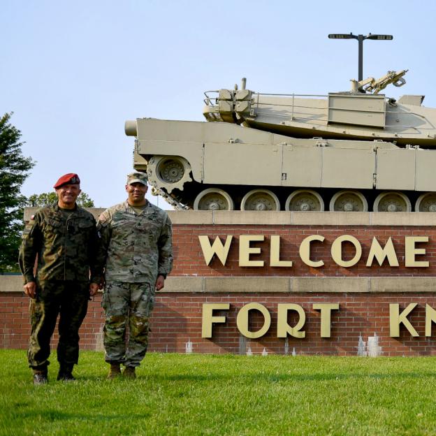 Polski generał kolejny raz zastępcą dowódcy V Koprusu Sił Lądowych US Army