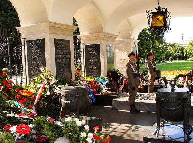 Słowo na 8 Maja - Święto Wniebowstąpienia Pańskiego. I 71-rocznicę zakończenia II Wojny Światowej