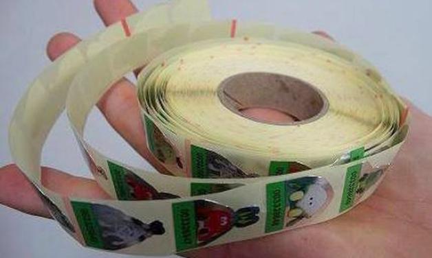 Wpadł na kradzieży... naklejek