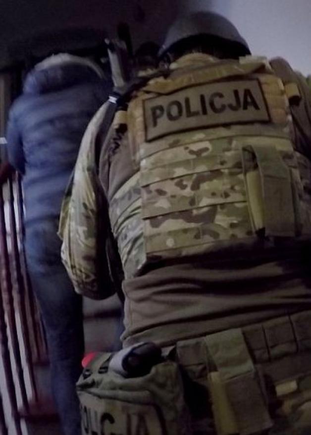 Zamknięty damski biznes! Rozbite agencje towarzyskie w Rzeszowie, Wrocławiu, Białymstoku i Lublinie. 13 kobiet za kratami!