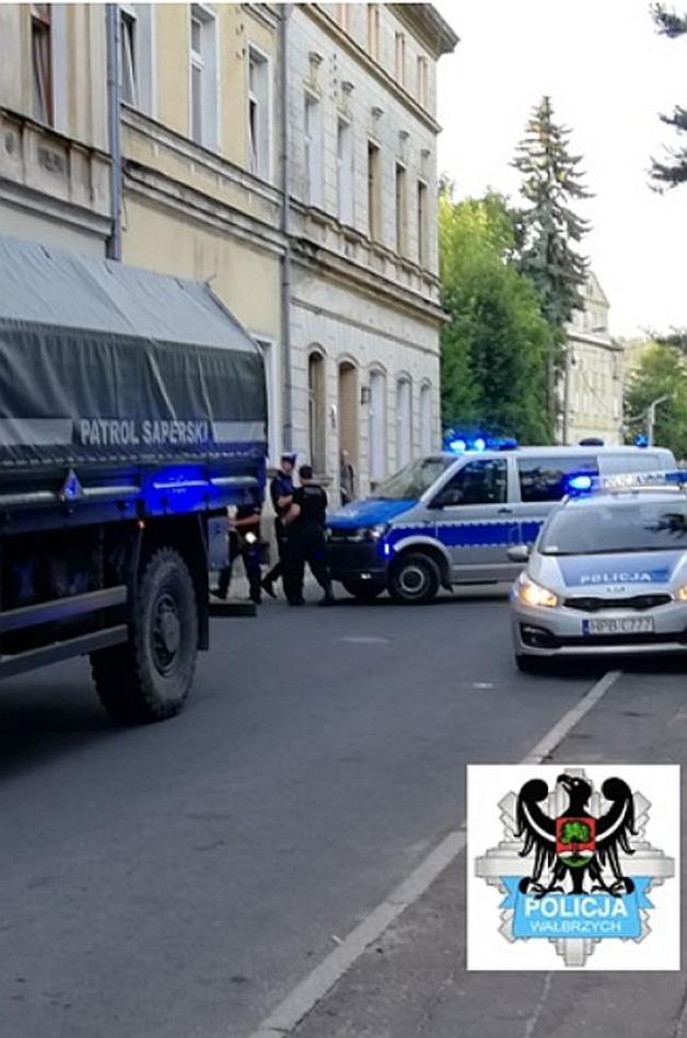 Pociski artyleryjskie i granaty w mieszkaniu