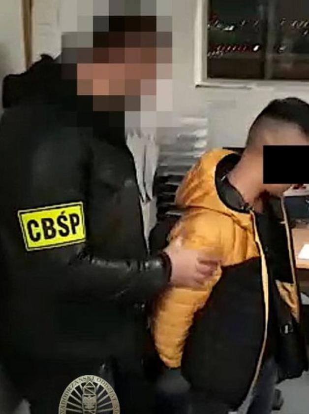 [VIDEO] Rozbita grupa organizowała przemyt Wietnamczyków z Rumunii do Niemiec, Wielkiej Brytanii i Francji!