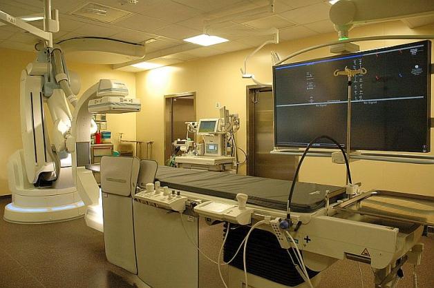 Wrocław: Komunikat Szpitala Wojewódzkiego dot. ograniczenia przyjęć Pacjentów. TELEPORADY i numery telefonów