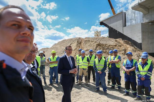 [VIDEO] Premier: Via Carpatia stworzy dla przedsiębiorców znakomite perspektywy rozwoju, możliwość przyciągania nowych inwestycji