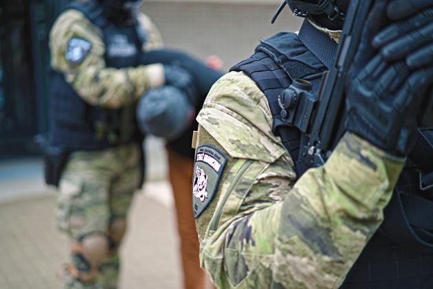 Poszukiwani przez Interpol – Ukrainka  podszywającą się pod Węgierkę i Ukrainiec którego poszukują francuskie służby