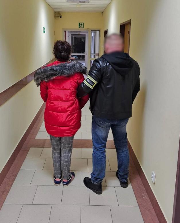 Nie przez żołądek do serca lecz nożem. 1,5 promila i mogło się kobiecie pomylić