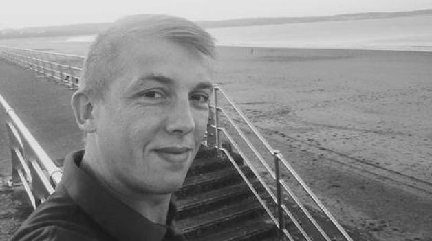 Minister Radosław Sikorski w rozmowie z ministrem spraw zagranicznych Izraela Israelem Katzem wezwał do przeprowadzenia bezstronnego śledztwa w sprawie ataku na konwój humanitarny w Strefie Gazy, w którym zginął obywatel Polski